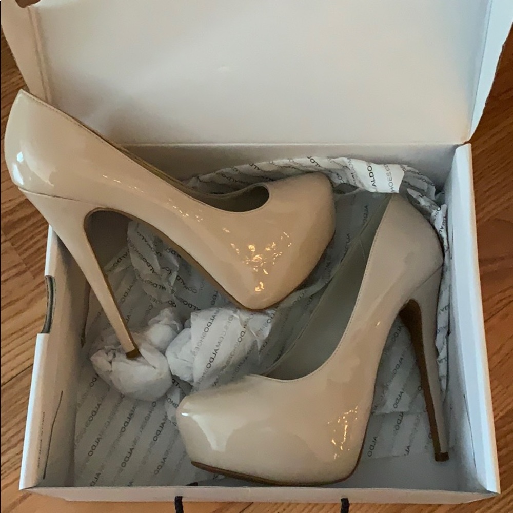 Aldo Nude platform heels